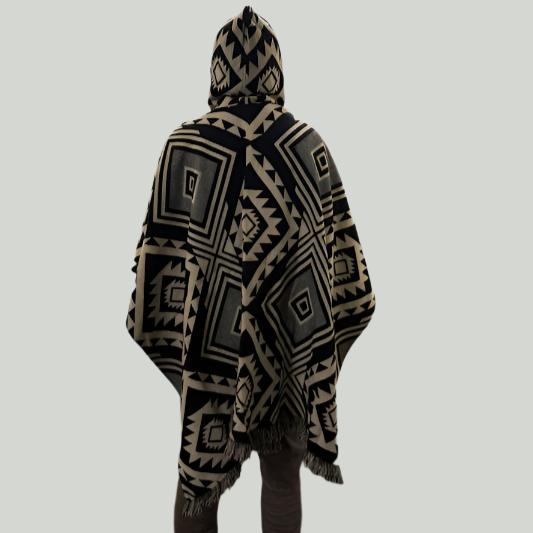 Poncho Unisex One-Size Black-Pacha Ancestral Design