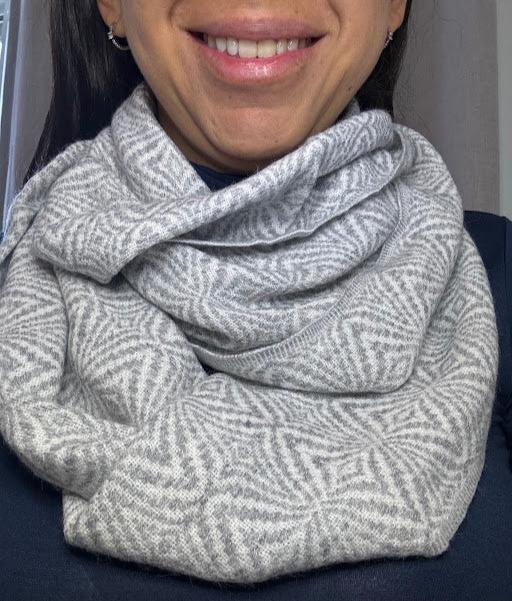 Alpaca Infinity Scarf White-Pacha Ancestral Design